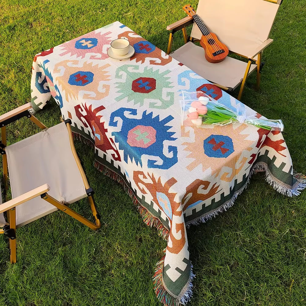 Multi Functional Picnic Mats, Sofa Blankets, Tablecloths, Suitable for Family Dining, Activities, Festivals, and Outdoor Camping