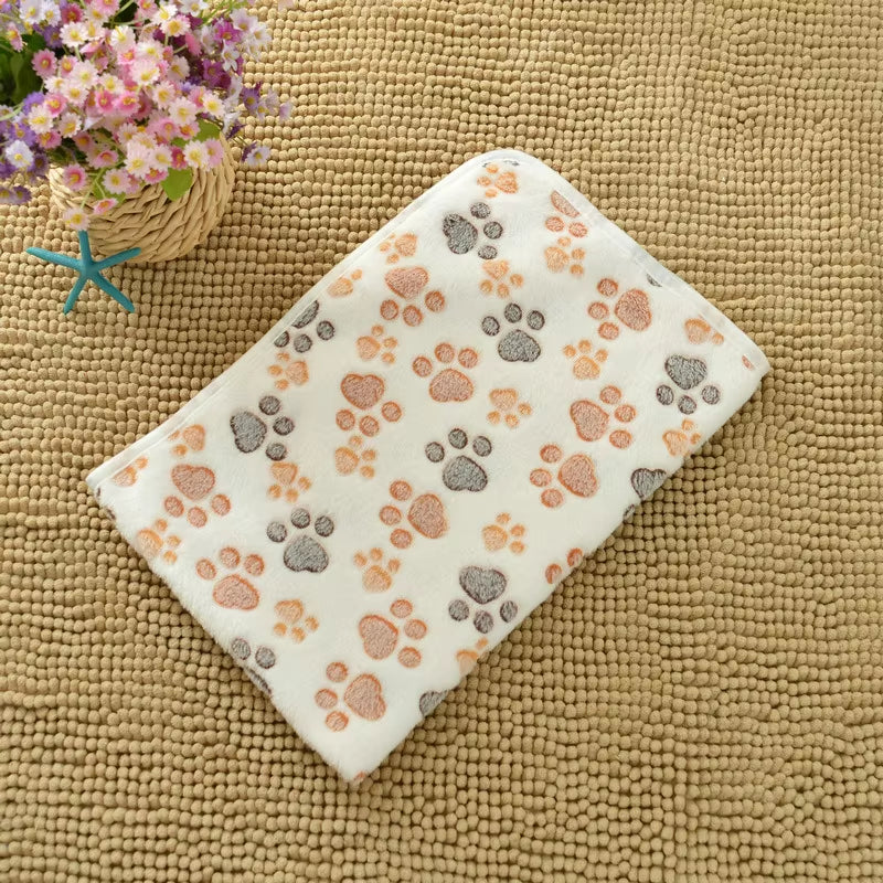 Flannel Pet Blanket,Cute Dog Paw Print Blanket Pet Mat for Puppy Kitten Warm and Comfortable Blanket Suitable for Cats and Dogs