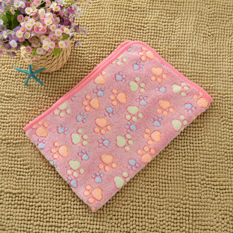 Flannel Pet Blanket,Cute Dog Paw Print Blanket Pet Mat for Puppy Kitten Warm and Comfortable Blanket Suitable for Cats and Dogs